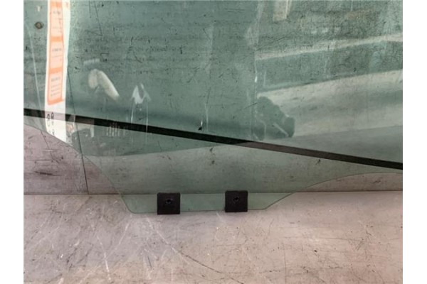 Recambio de luna puerta delantero izquierda para dacia dokker 1.5 essential referencia OEM IAM 803019405R 803139509R 