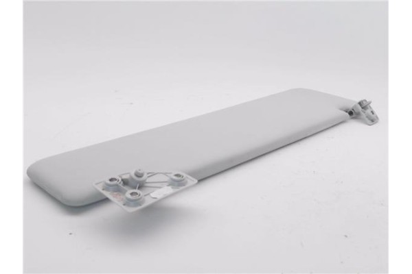 Recambio de parasol izquierdo para iveco daily chasis 2.3 referencia OEM IAM 5801547557 5802754200 