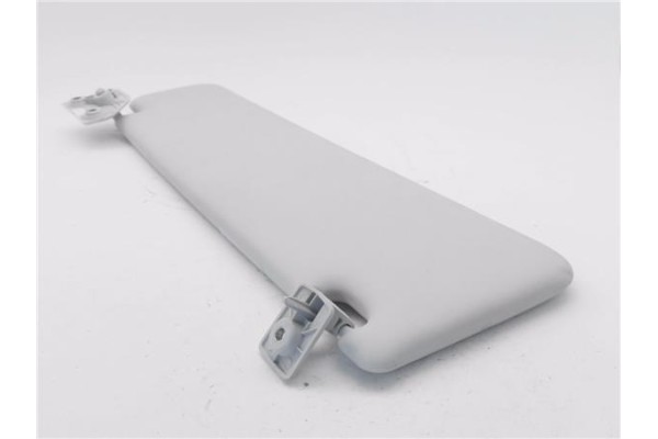 Recambio de parasol izquierdo para iveco daily chasis 2.3 referencia OEM IAM 5801547557 5802754200 