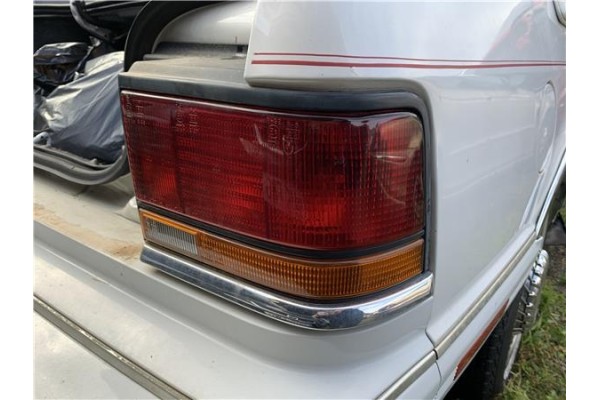 Recambio de piloto trasero derecho para chrysler le baron 3.0 i v6 referencia OEM IAM 7R019194 E6029197 