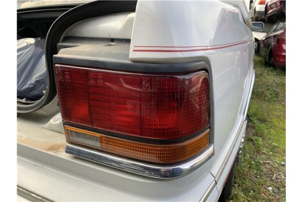 Recambio de piloto trasero derecho para chrysler le baron 3.0 i v6 referencia OEM IAM 7R019194 E6029197 