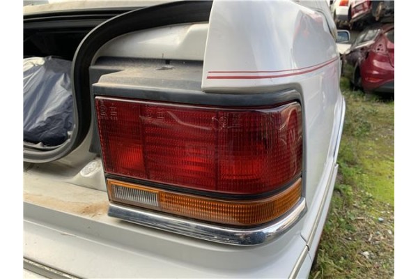 Recambio de piloto trasero derecho para chrysler le baron 3.0 i v6 referencia OEM IAM 7R019194 E6029197 