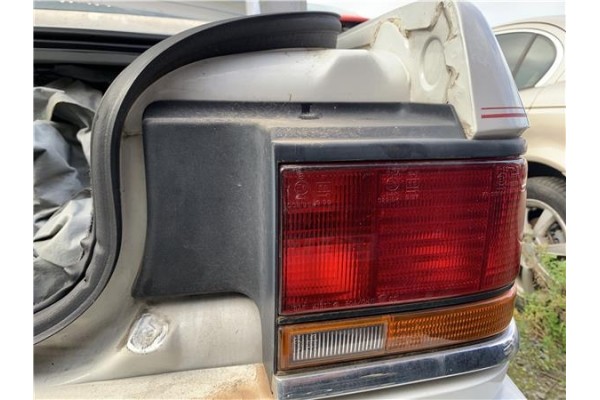 Recambio de piloto trasero derecho para chrysler le baron 3.0 i v6 referencia OEM IAM 7R019194 E6029197 