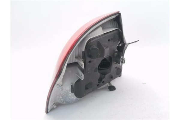 Recambio de piloto trasero derecho para audi a4 berlina (8e) 2.5 tdi (120kw) referencia OEM IAM 153948 014411964RR 