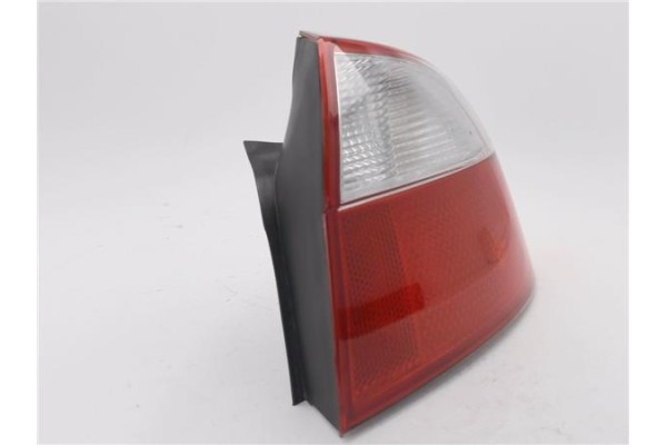 Recambio de piloto trasero derecho para audi a4 berlina (8e) 2.5 tdi (120kw) referencia OEM IAM 153948 014411964RR 