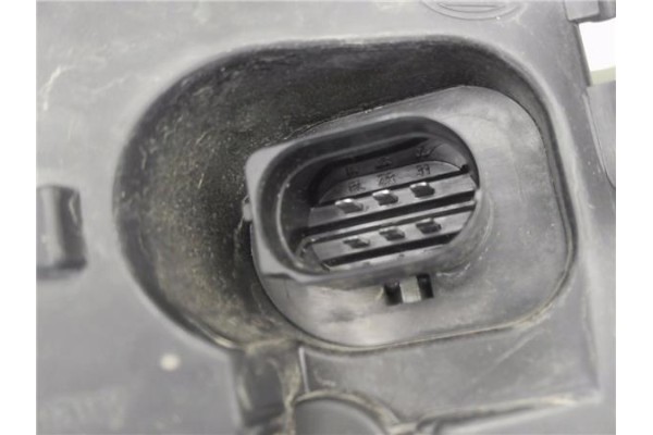 Recambio de piloto trasero derecho para audi a4 berlina (8e) 2.5 tdi (120kw) referencia OEM IAM 153948 014411964RR 