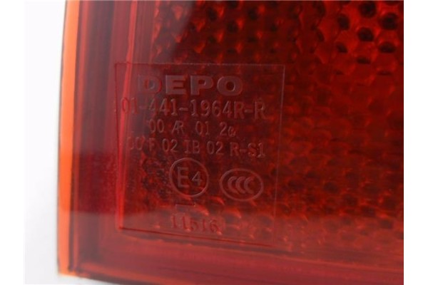 Recambio de piloto trasero derecho para audi a4 berlina (8e) 2.5 tdi (120kw) referencia OEM IAM 153948 014411964RR 