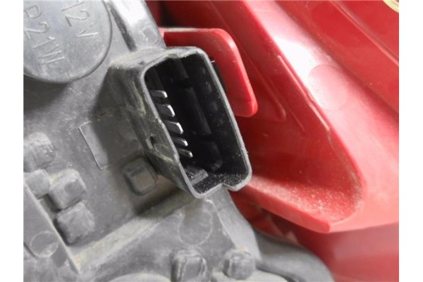 Recambio de piloto trasero izquierdo para citroen c4 coupe 1.6 16v referencia OEM IAM 9646801777 4CXX13405A 