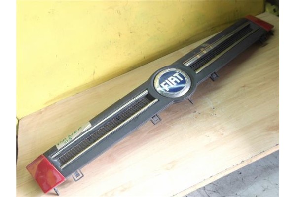 Recambio de rejilla capo para fiat panda ii (169)(2003) 1.3 d multijet referencia OEM IAM   