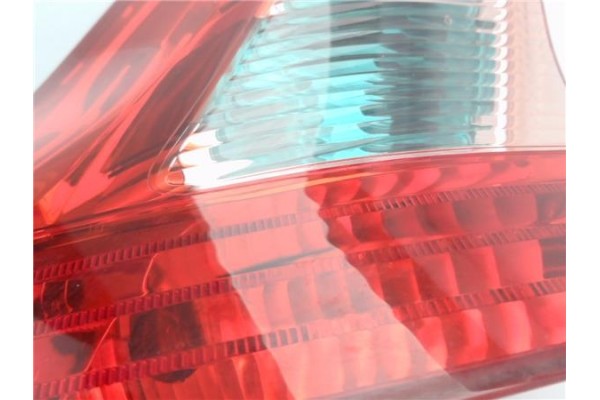 Recambio de piloto trasero izquierdo para citroen c4 coupe 1.6 16v referencia OEM IAM 9646801777 4CXX13405A 