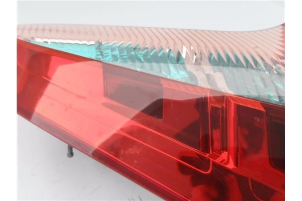 Recambio de piloto trasero izquierdo para citroen c4 coupe 1.6 16v referencia OEM IAM 9646801777 4CXX13405A 