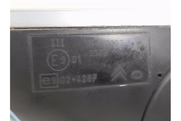 Recambio de retrovisor electrico izquierdo para citroen c4 coupe 1.6 16v referencia OEM IAM 96467083 E9024287 
