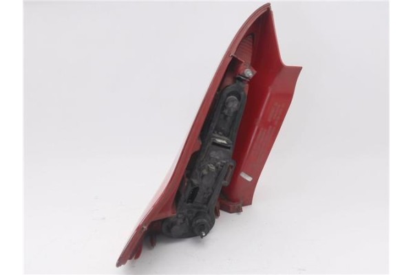 Recambio de piloto trasero derecho para citroen c4 coupe 1.6 16v referencia OEM IAM 9646801677 4CXX13440A 