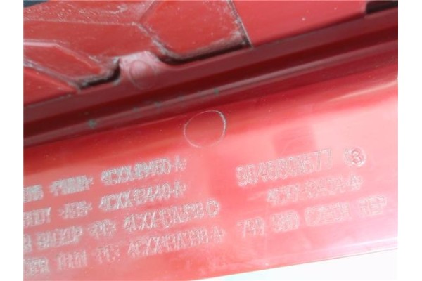 Recambio de piloto trasero derecho para citroen c4 coupe 1.6 16v referencia OEM IAM 9646801677 4CXX13440A 