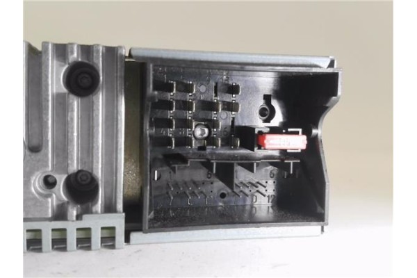 Recambio de autoradio para citroen c4 coupe 1.6 16v referencia OEM IAM 54950332156  