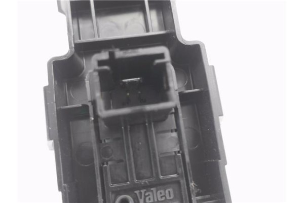 Recambio de mando elevalunas delantero derecho para citroen c4 coupe 1.6 16v referencia OEM IAM 9651465677  