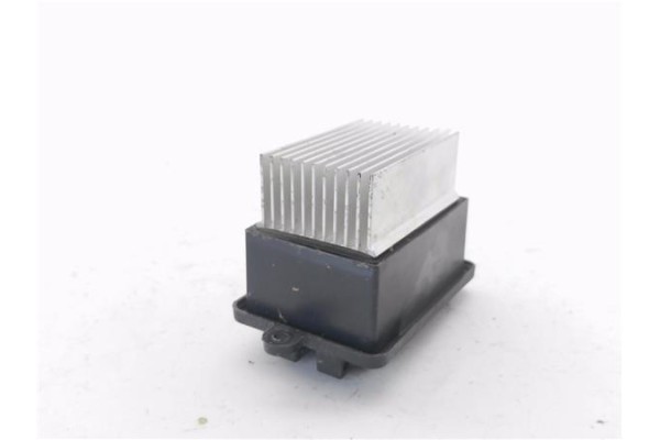 Recambio de resistencia calefaccion para iveco daily chasis 2.3 referencia OEM IAM MR0176008720  
