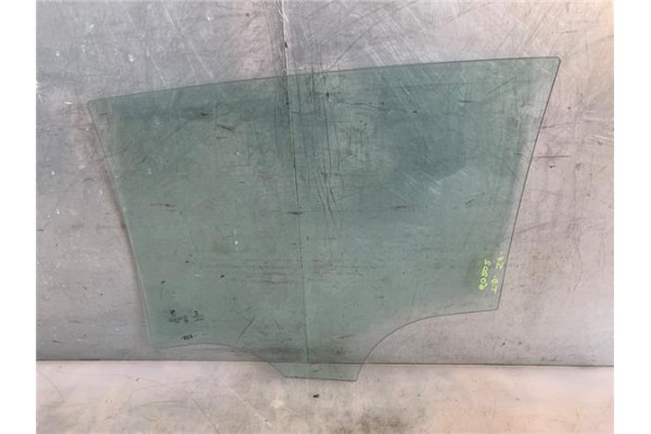 Recambio de luna puerta trasero derecha para bmw serie 1 berlina 5p (f20) 2.0 116d referencia OEM IAM 51357242558  