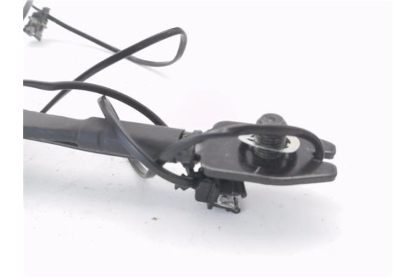 Recambio de anclaje cinturon delantero izquierdo para iveco daily chasis 2.3 referencia OEM IAM 5801455971  