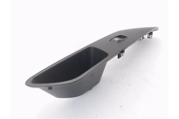 Recambio de mando elevalunas delantero derecho para iveco daily chasis 2.3 referencia OEM IAM 5802804533  