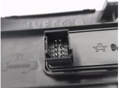 Recambio de mando elevalunas delantero derecho para iveco daily chasis 2.3 referencia OEM IAM 5802804533  