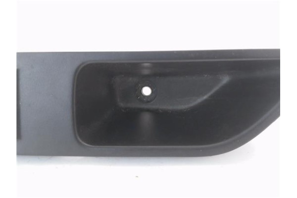 Recambio de mando elevalunas delantero izquierdo para iveco daily chasis 2.3 referencia OEM IAM 5802846165  