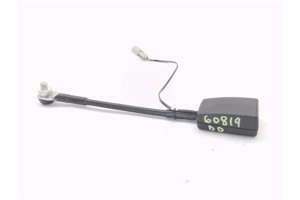 Recambio de anclaje cinturon delantero derecho para iveco daily chasis 2.3 referencia OEM IAM 5802806620  