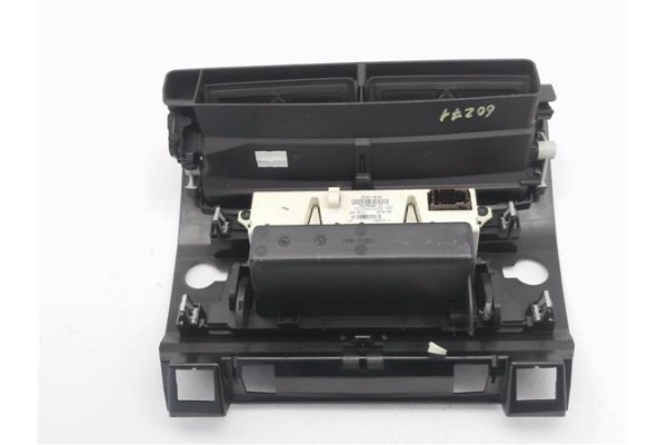 Recambio de embellecedor consola central para citroen c4 coupe 1.6 16v referencia OEM IAM 9657882880  