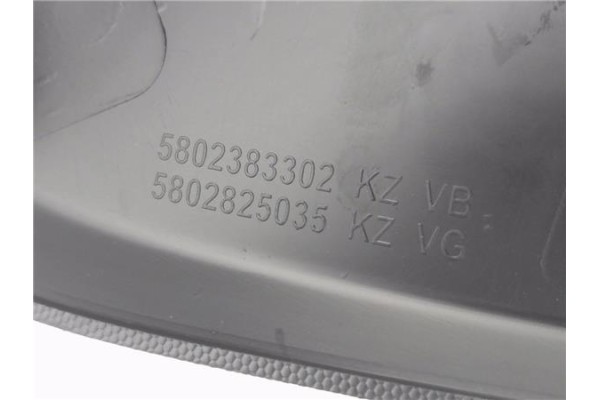 Recambio de embellecedor cuadro instrumentos para iveco daily chasis 2.3 referencia OEM IAM 5802383302  