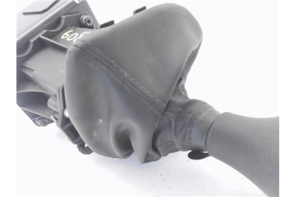 Recambio de palanca de cambio para iveco daily chasis 2.3 referencia OEM IAM 5803034065  
