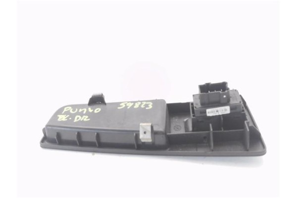 Recambio de mando elevalunas delantero derecho para fiat punto / grande punto (199) 1.4 referencia OEM IAM 735380450  