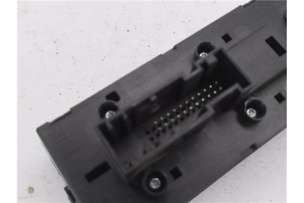 Recambio de mando elevalunas delantero izquierdo para opel astra h berlina 1.9 cdti referencia OEM IAM 13183679 3459215 