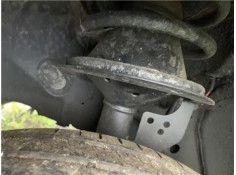 Recambio de amortiguador delantero izquierdo para chrysler saratoga 3.0 v6 referencia OEM IAM SG1819  