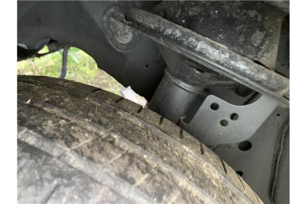 Recambio de amortiguador delantero izquierdo para chrysler saratoga 3.0 v6 referencia OEM IAM SG1819  