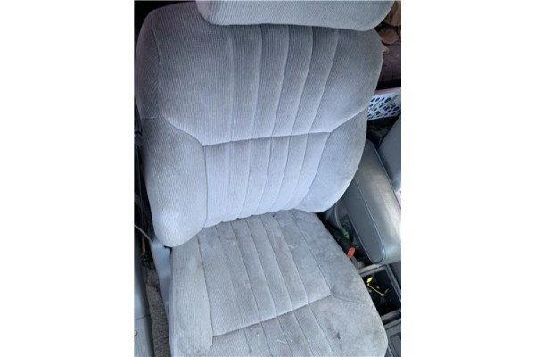 Recambio de asiento delantero derecho para chrysler saratoga 3.0 v6 referencia OEM IAM 4705306  