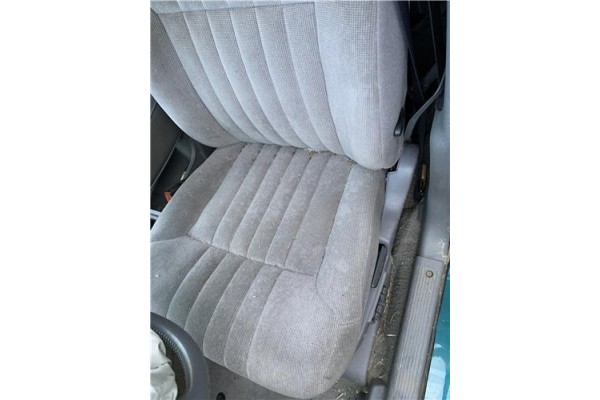 Recambio de asiento delantero izquierdo para chrysler saratoga 3.0 v6 referencia OEM IAM 4705307  