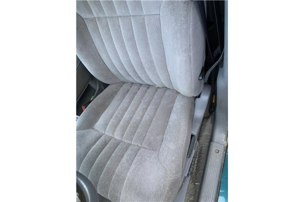 Recambio de asiento delantero izquierdo para chrysler saratoga 3.0 v6 referencia OEM IAM 4705307  