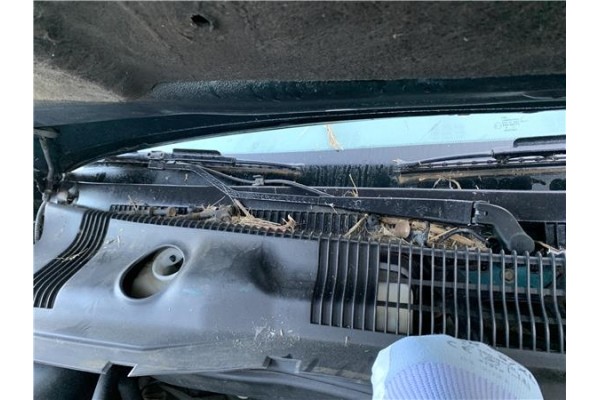 Recambio de brazo limpiaparabrisas delantero derecho para chrysler saratoga 3.0 v6 referencia OEM IAM 4389371AB  