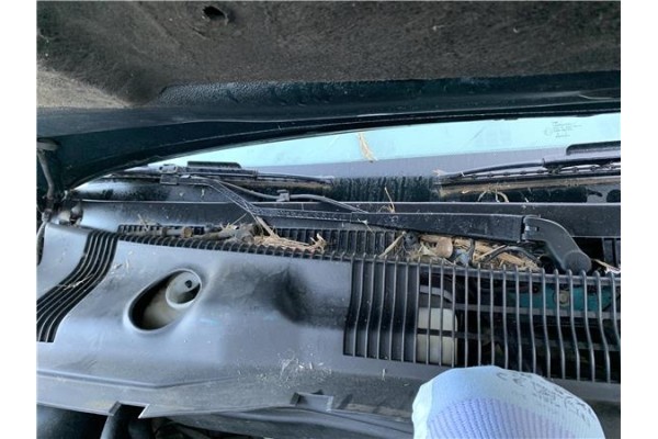 Recambio de brazo limpiaparabrisas delantero derecho para chrysler saratoga 3.0 v6 referencia OEM IAM 4389371AB  