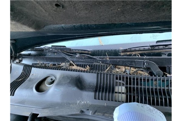 Recambio de brazo limpiaparabrisas delantero derecho para chrysler saratoga 3.0 v6 referencia OEM IAM 4389371AB  