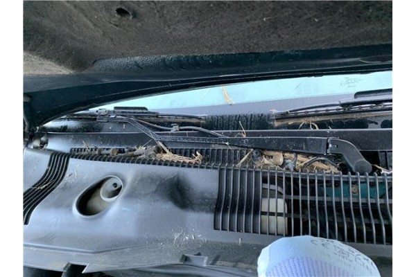 Recambio de brazo limpiaparabrisas delantero derecho para chrysler saratoga 3.0 v6 referencia OEM IAM 4389371AB  