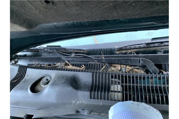 Recambio de brazo limpiaparabrisas delantero derecho para chrysler saratoga 3.0 v6 referencia OEM IAM 4389371AB  