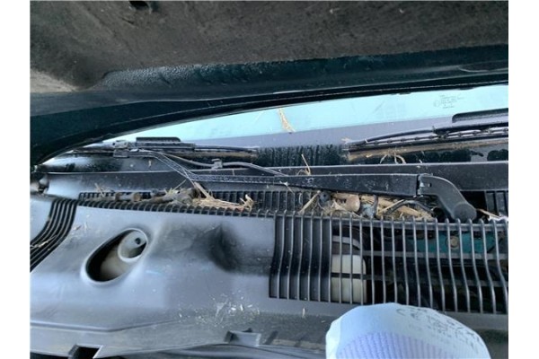 Recambio de brazo limpiaparabrisas delantero derecho para chrysler saratoga 3.0 v6 referencia OEM IAM 4389371AB  