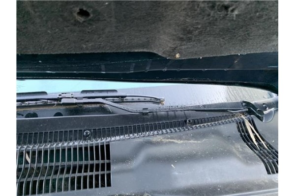 Recambio de brazo limpiaparabrisas delantero izquierdo para chrysler saratoga 3.0 v6 referencia OEM IAM 4389371AB  