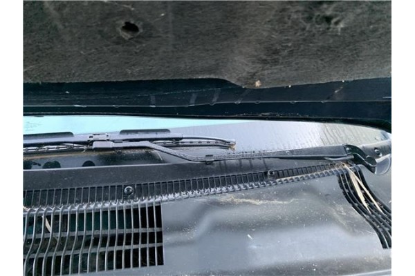 Recambio de brazo limpiaparabrisas delantero izquierdo para chrysler saratoga 3.0 v6 referencia OEM IAM 4389371AB  