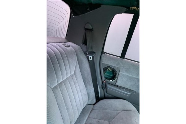 Recambio de cinturon seguridad trasero izquierdo para chrysler saratoga 3.0 v6 referencia OEM IAM EL71LB7  