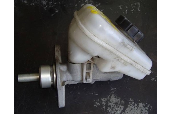 Recambio de bomba freno para opel corsa c (2000) 1.0 referencia OEM IAM  5075 