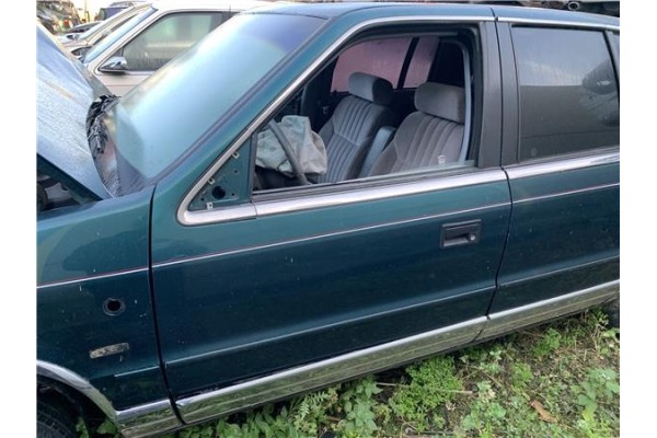 Recambio de puerta delantero izquierda para chrysler saratoga 3.0 v6 referencia OEM IAM 4443861  