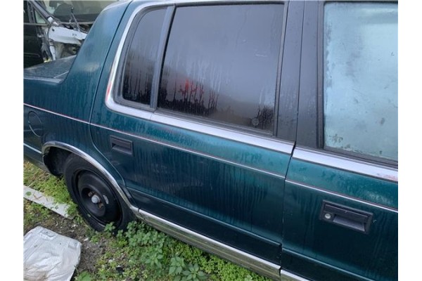 Recambio de puerta trasero derecha para chrysler saratoga 3.0 v6 referencia OEM IAM 4443862  