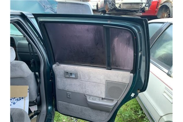 Recambio de puerta trasero derecha para chrysler saratoga 3.0 v6 referencia OEM IAM 4443862  